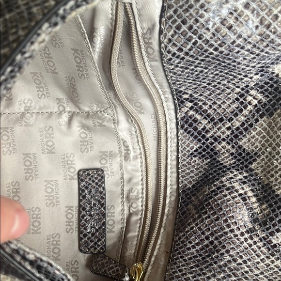 Michael Kors Snakeskin Crossbody/ Shoulder Bag - Picture 4 of 8